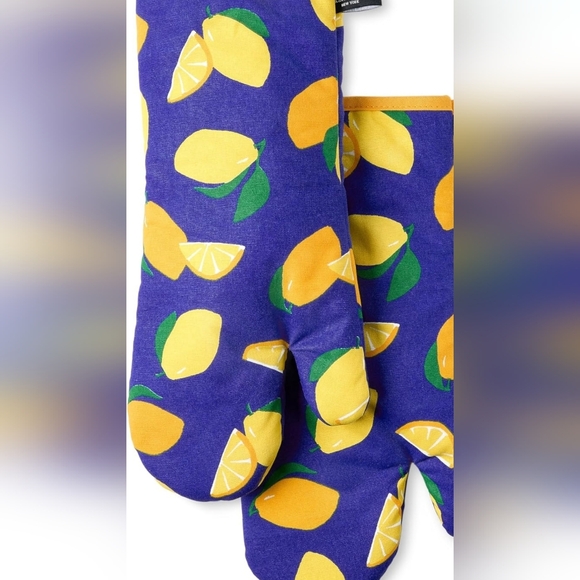 Kate Spade oven mitts, new - Picture 3 of 3